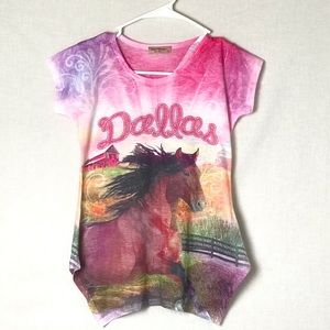 NWOT Sweet Gisele Dallas Horse Graphic Tee